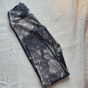 Balance athletica OG fabric tie dye leggings